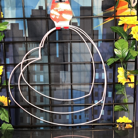 New Floral Garden Pastel Pink Iron Metal Heart Shape Rings, 3 pc. - Picture 4 of 6